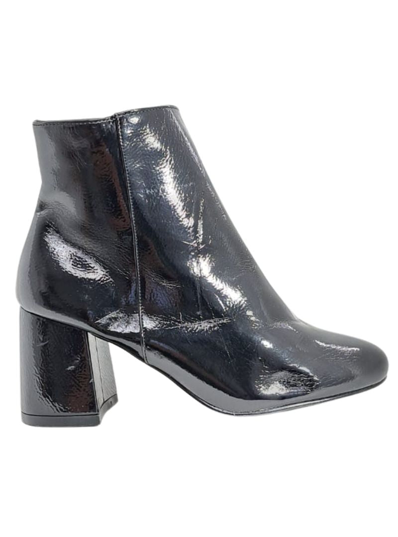SHINY PLEATHER BLOCK HEEL ANKLE BOOTS