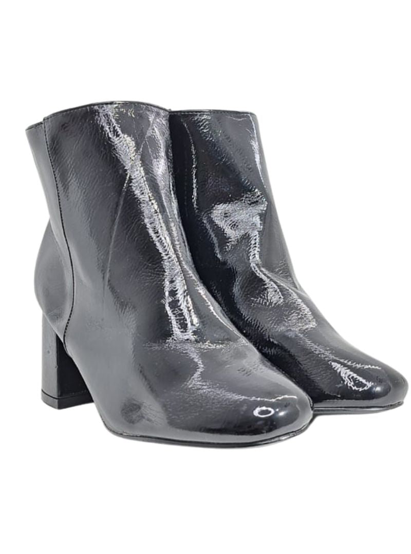 SHINY PLEATHER BLOCK HEEL ANKLE BOOTS