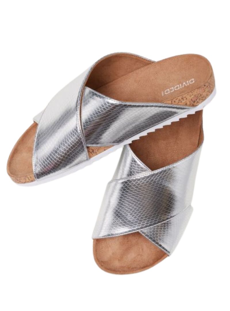 CRISS CROSS TEXTURED SANDAL