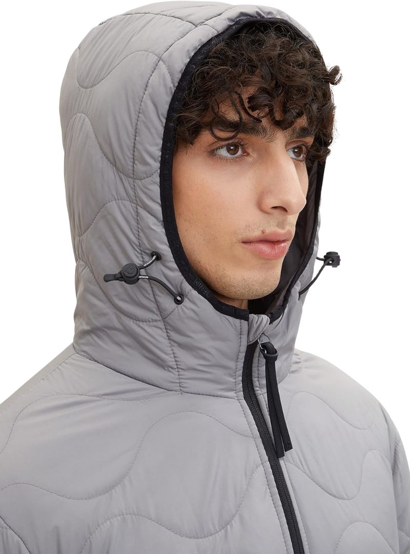 PATTERNED LIGHT WEIGHT HOODED JACKET