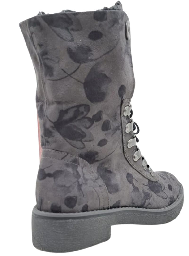DETAILED LACE UP BOOT