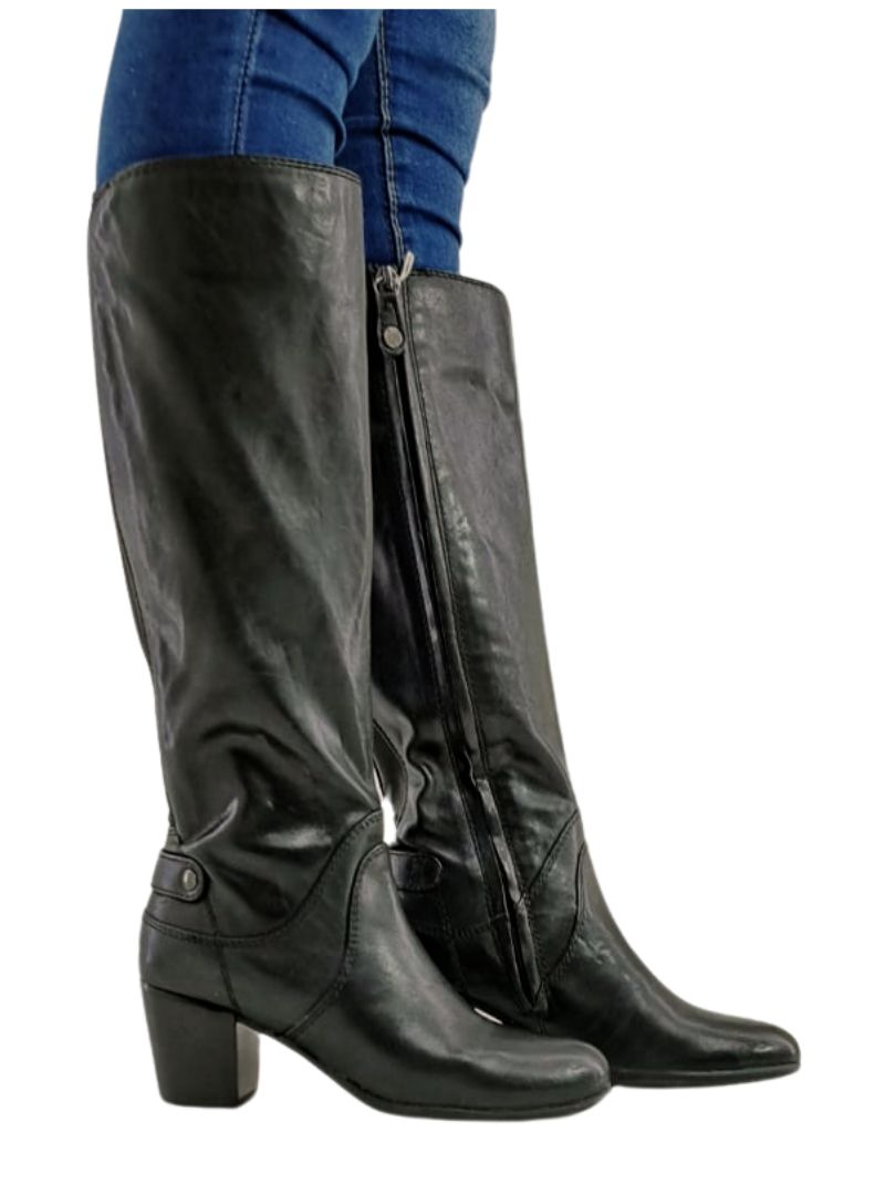 LEATHER HEELED BOOTS