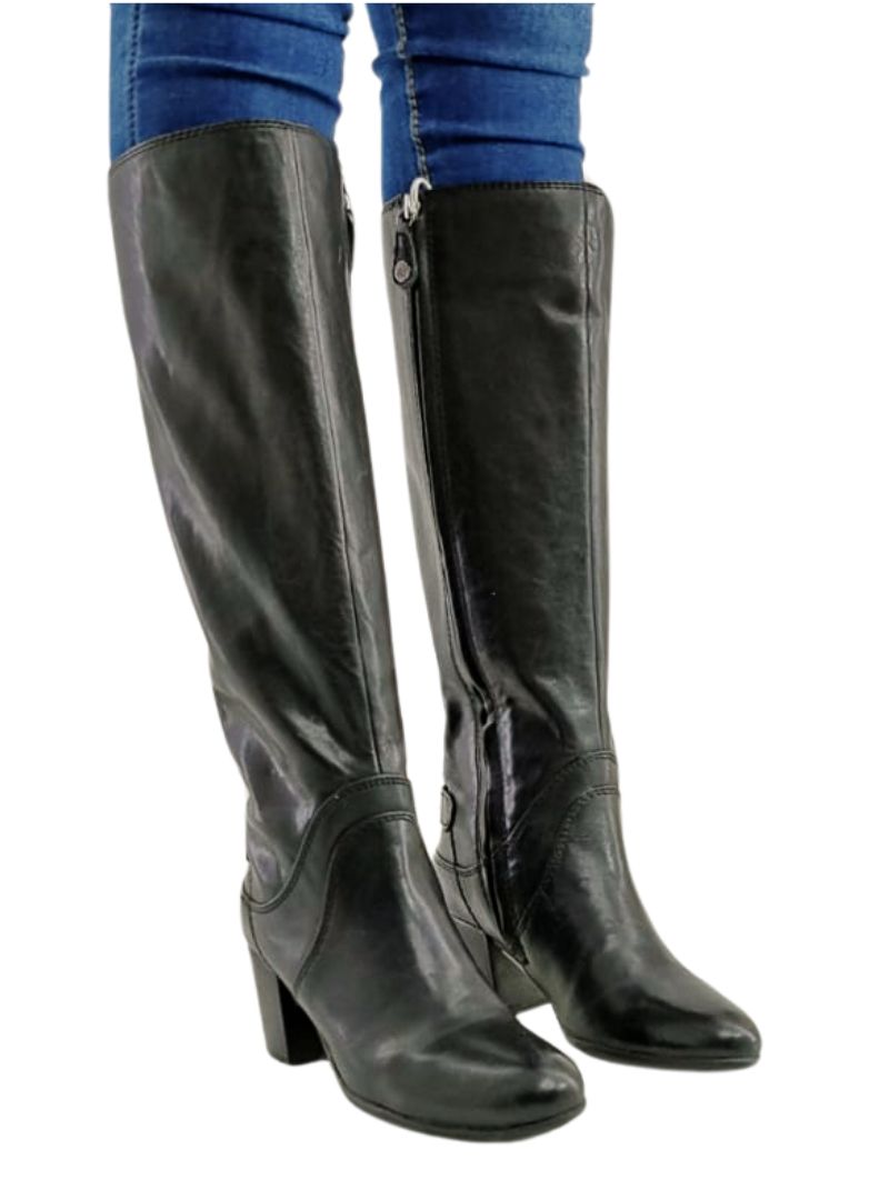 LEATHER HEELED BOOTS