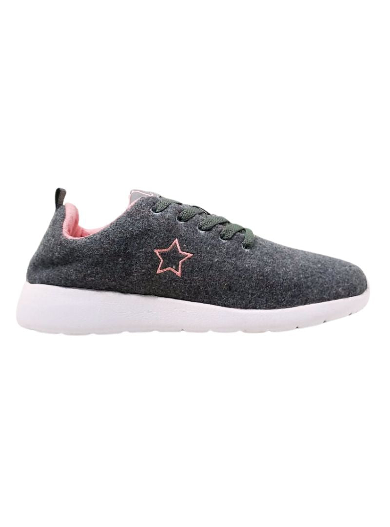 STAR EMBROIDERED SNEAKER