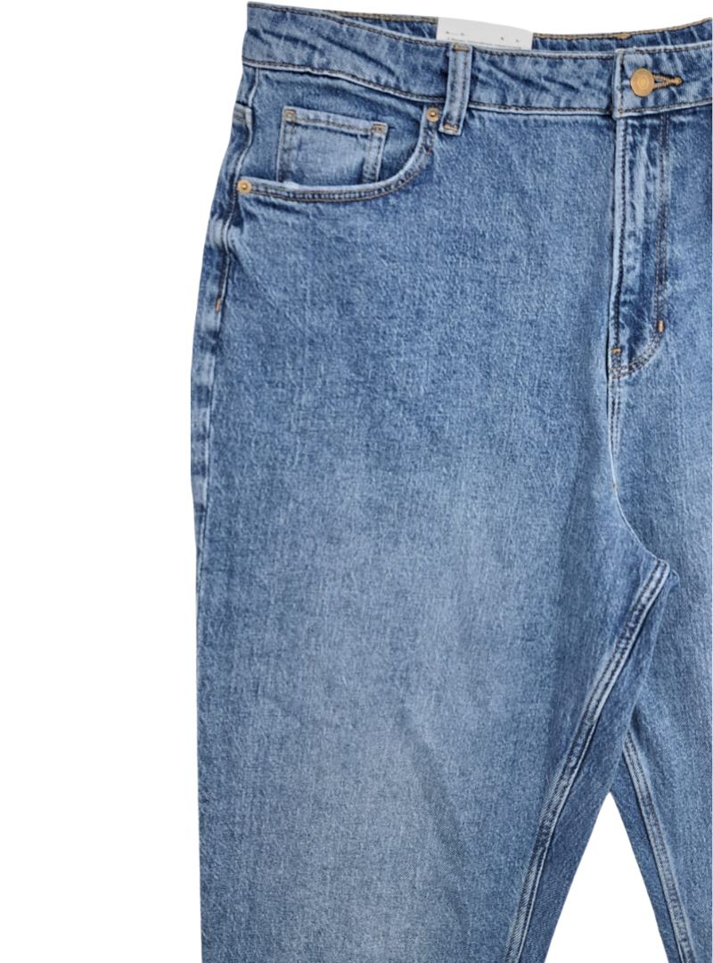 HIGH WAIST MOM JEANS