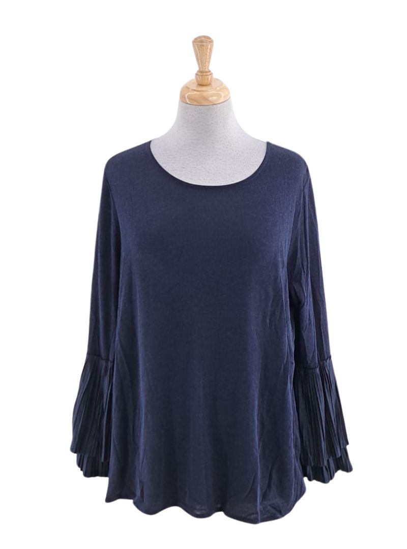 BASIC PLEATED FLARE SLEEVE TOP