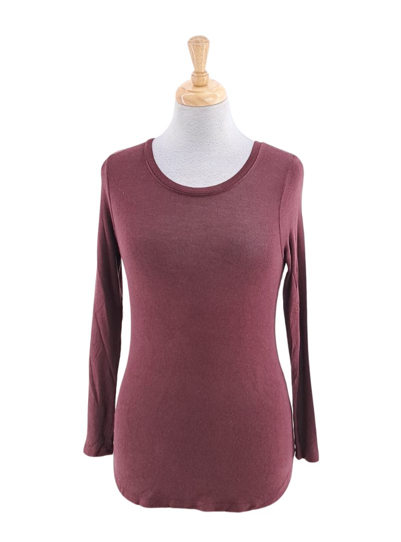 ROUND NECK LONG SLEEVE KNIT TOP