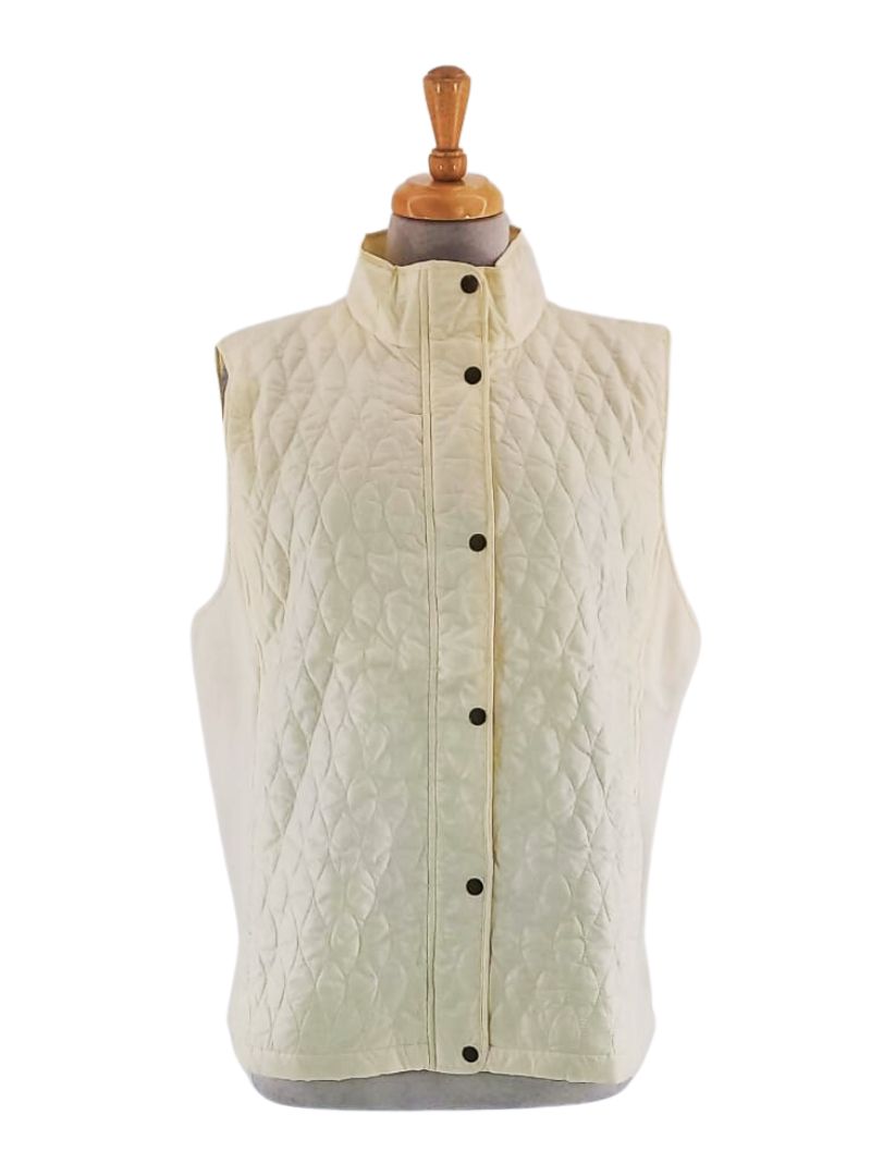 BUTTONED SLEEVELESS JACKET