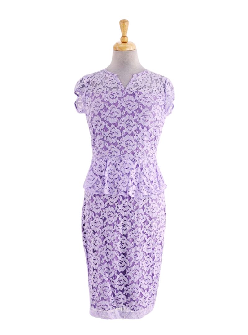 V NECK LACE DETAILED DRESS