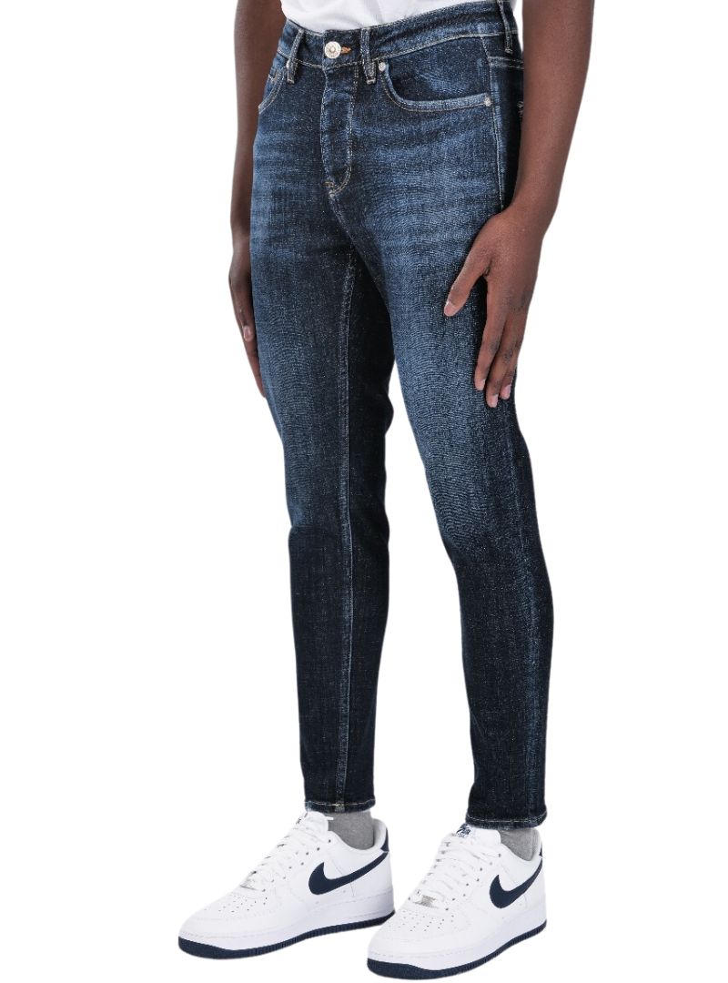 BASIC SKINNY FIT DENIM JEANS