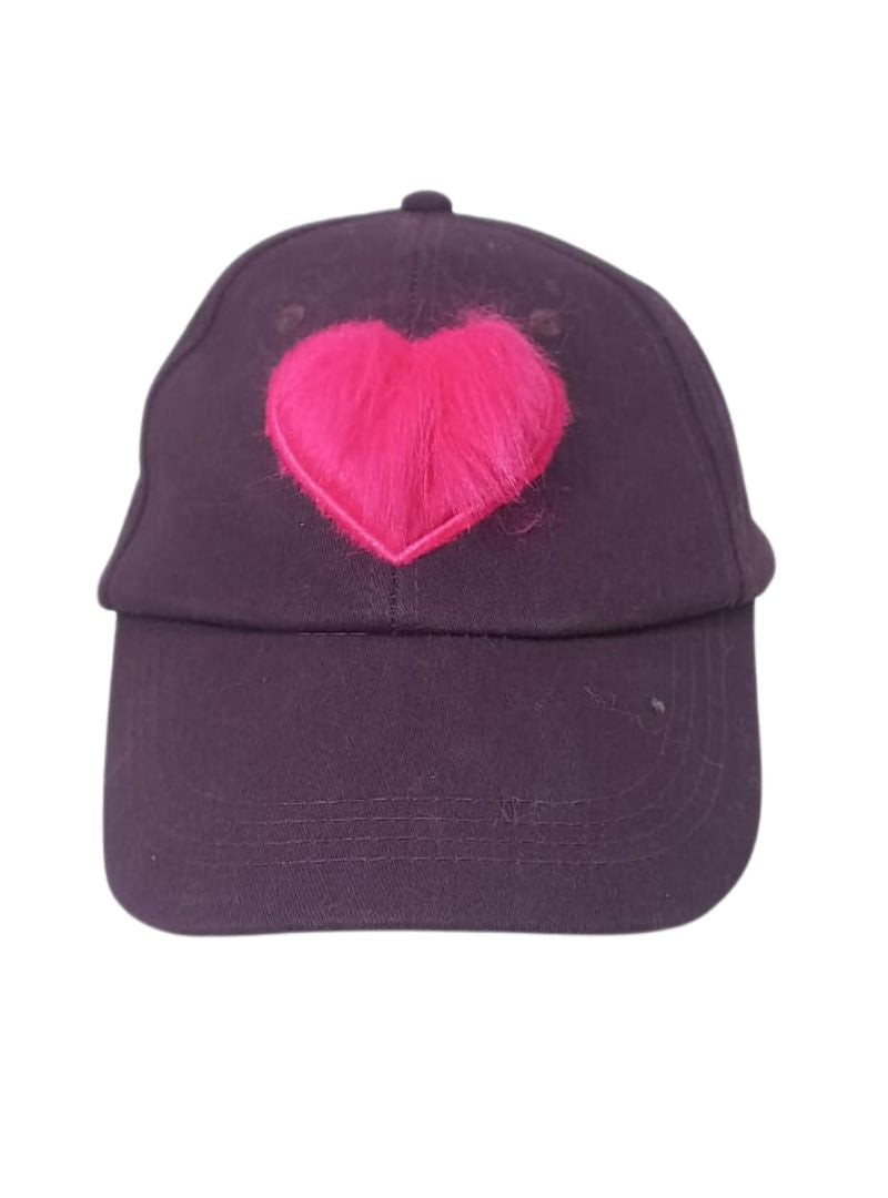 HEART DETAILED CAP