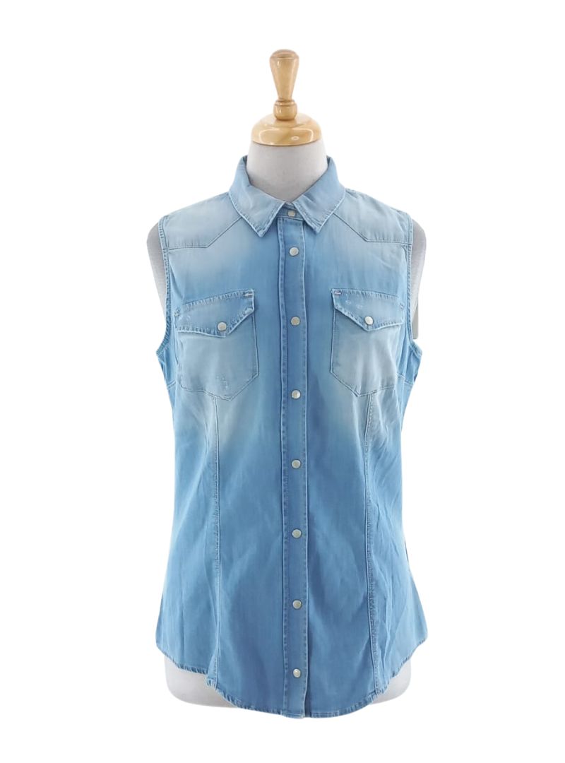 SLEEVELESS DENIM SHIRT