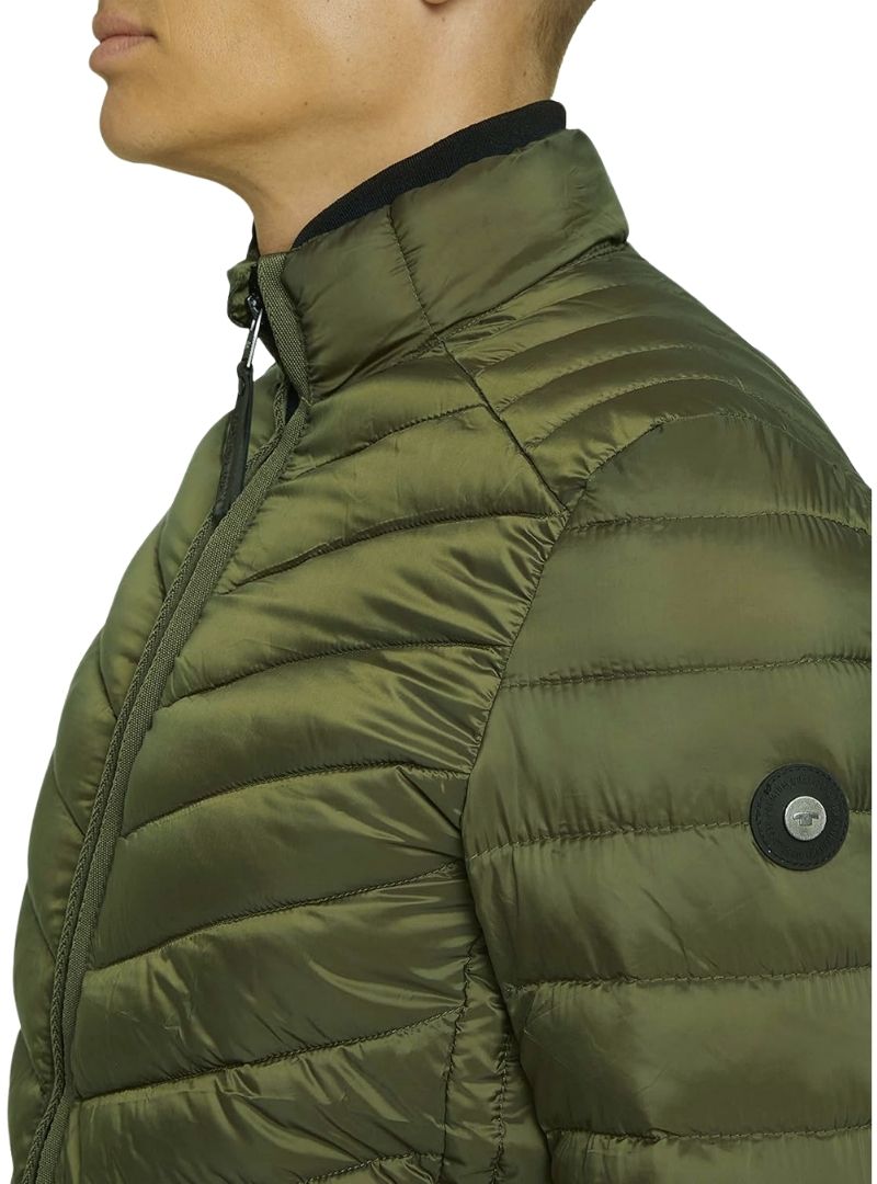 LIGHT WEIGHT PUFFER JACKET