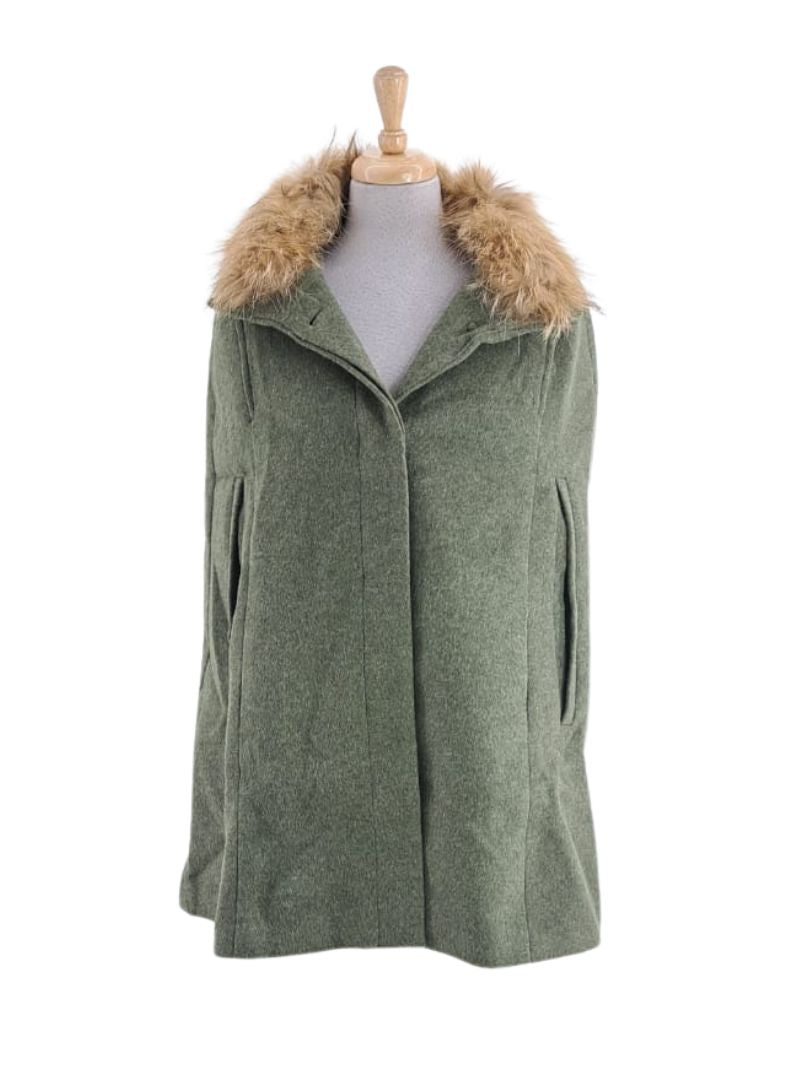 SOFT WELL WOOL CAPE