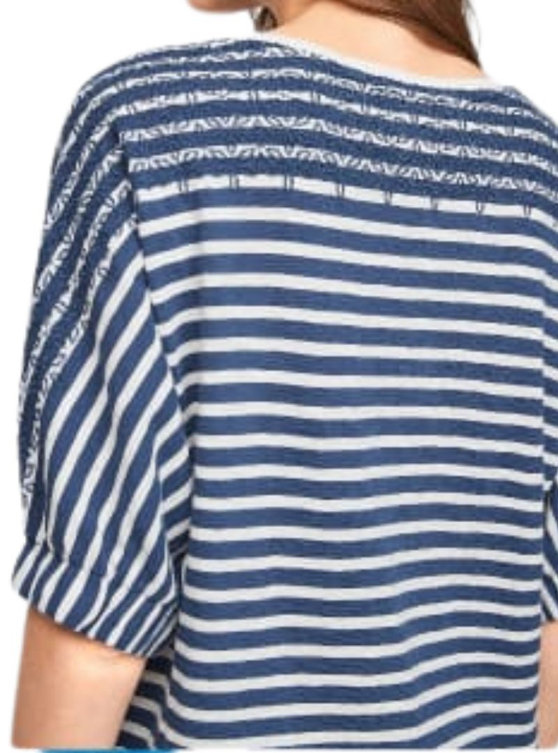 STRIPED DETAILED TSHIRT