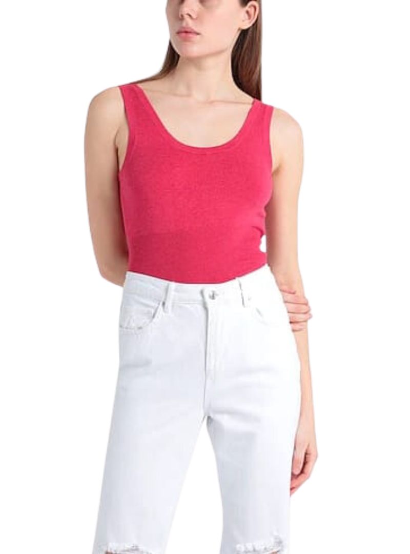 BASIC SLEEVELESS SOFT KNIT TOP