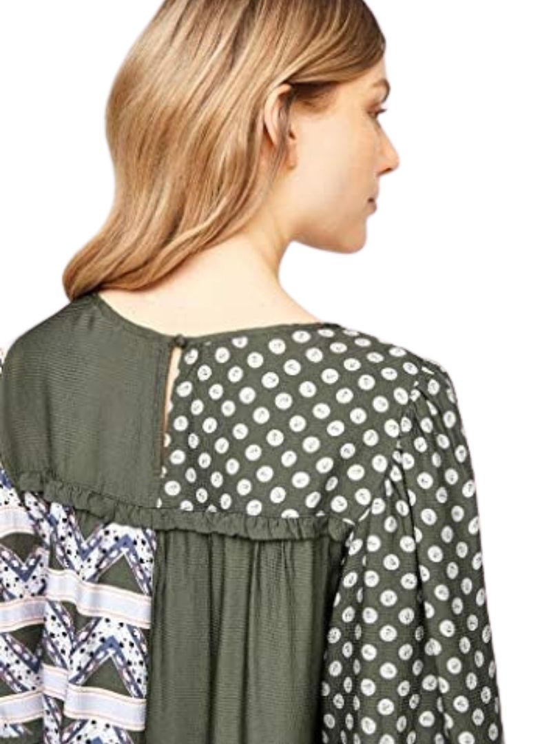 DETAILED PATTERNED PUFF SLEEVE BLOUSE