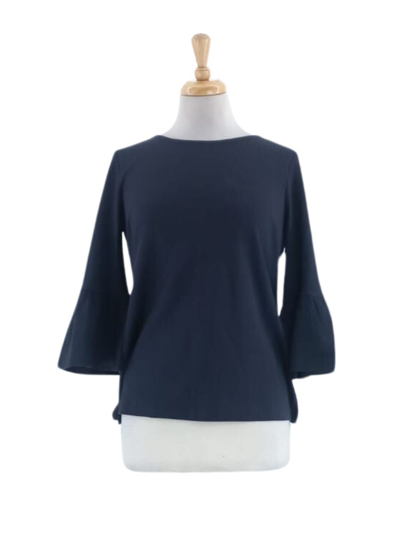 BASIC FIT ARE FLARE SLEEVE TOP