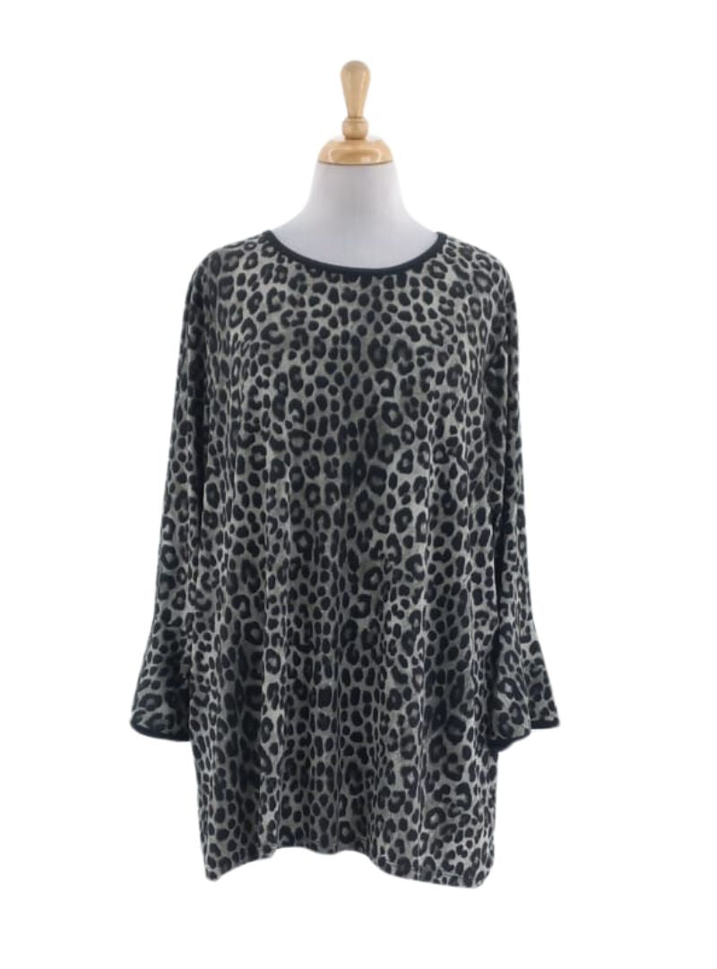 ANIMAL PRINT FLARE SLEEVE BLOUSE