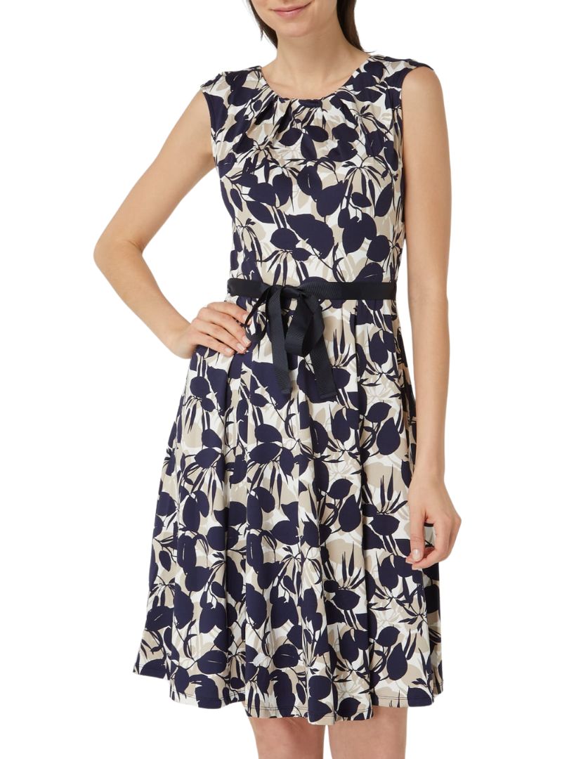 DETAILED DRESS WITH BELT