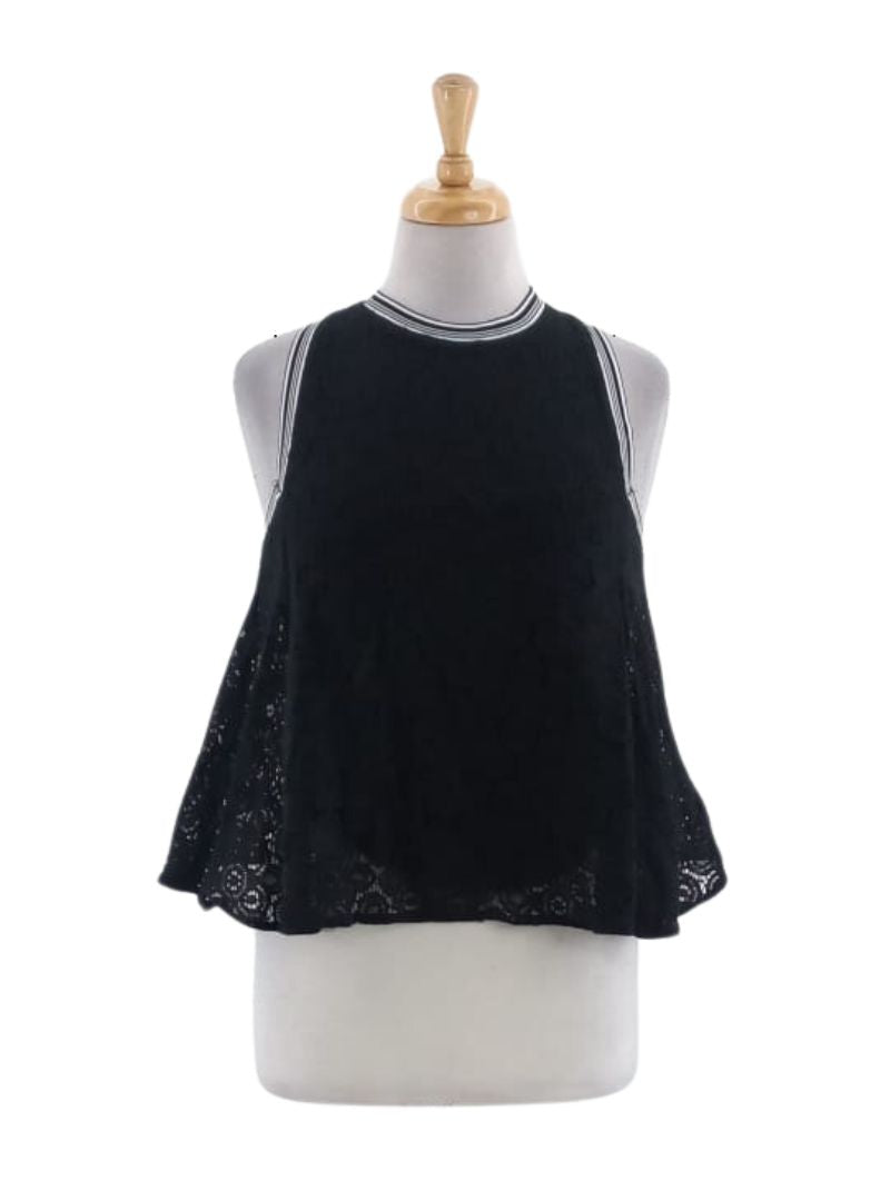 CUT OUT LACE SLEEVELESS FLARE BLOUSE