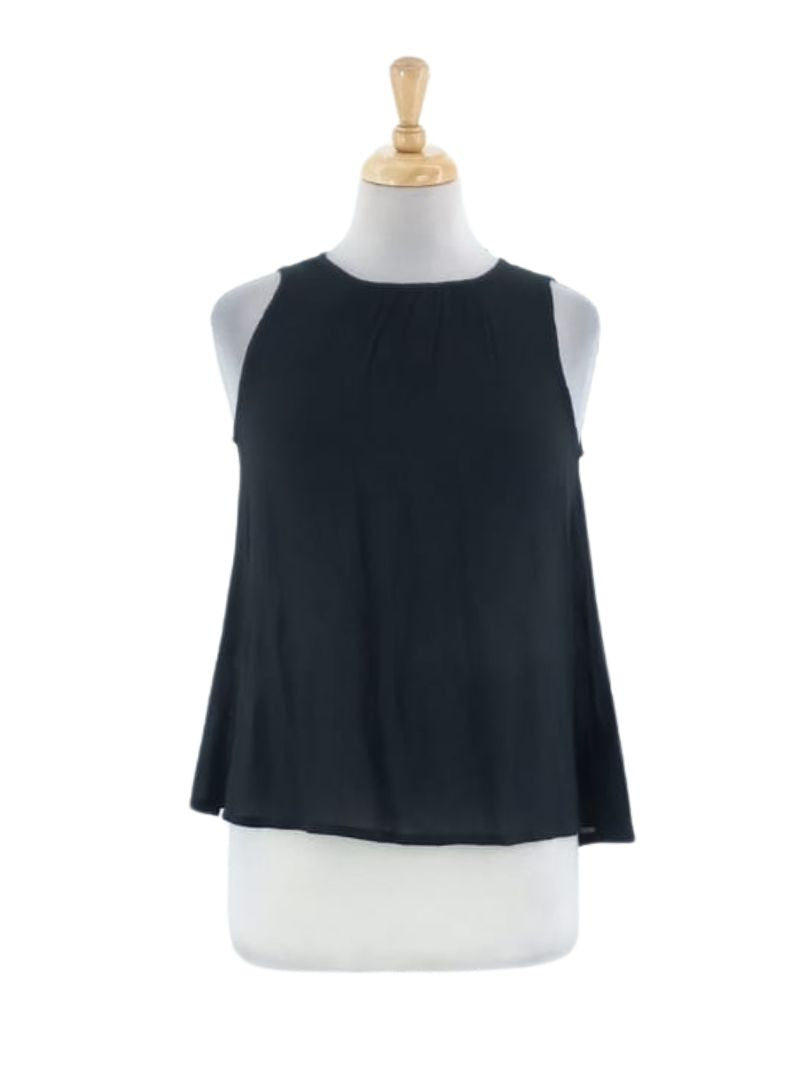 BUTTONED BACK SLEEVELESS FLARE BLOUSE