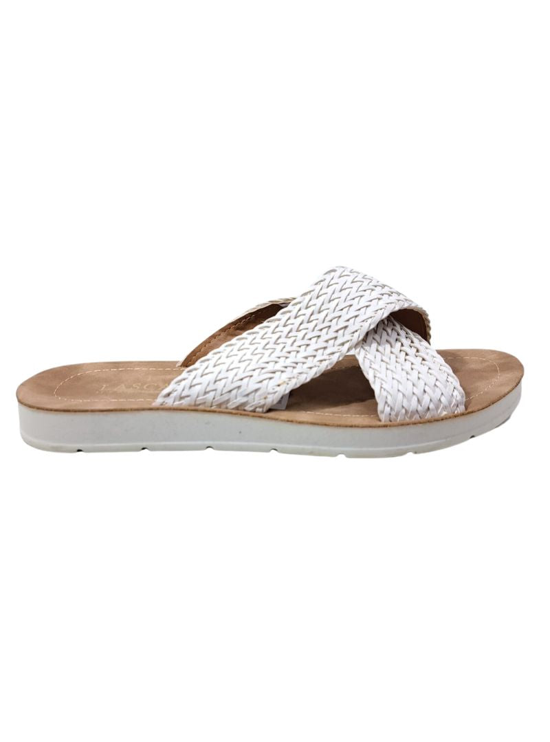 CRISS CROSS SANDAL