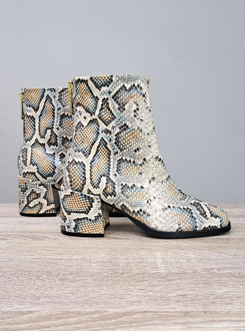 ANIMAL PRINT ANKLE BOOT