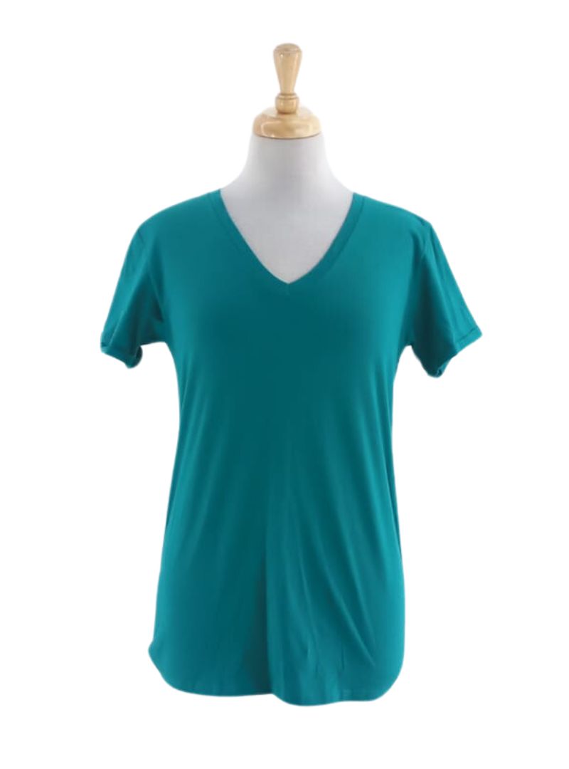 BASIC SOLID V-NECK TEE