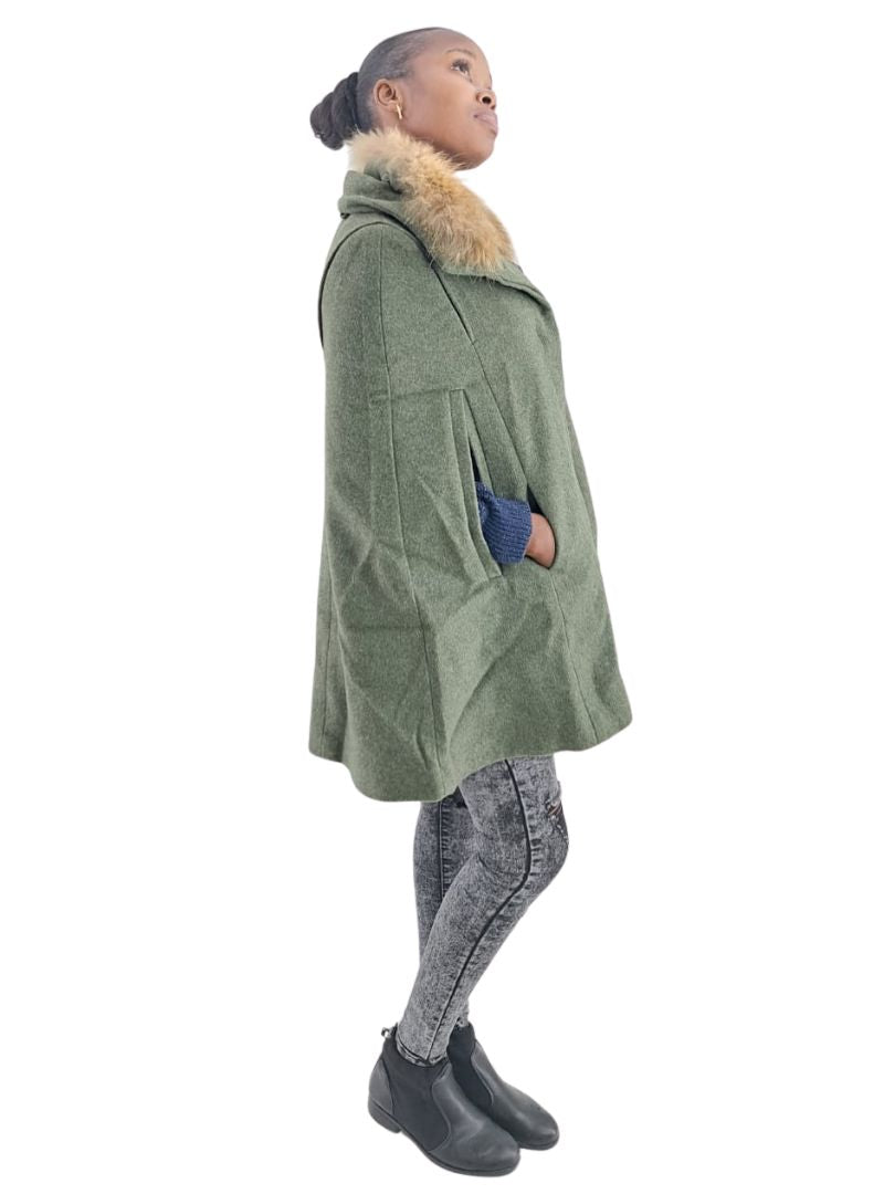 SOFT WELL WOOL CAPE