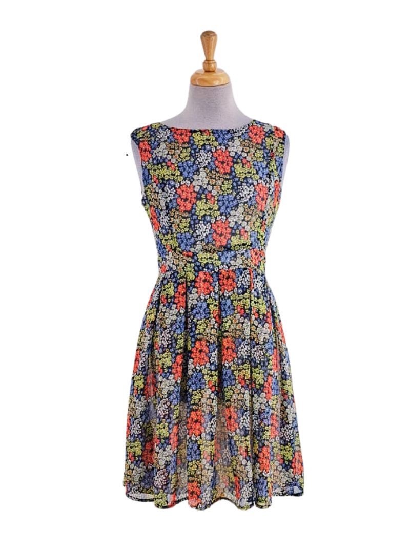 SLEEVELESS FLORAL DRESS