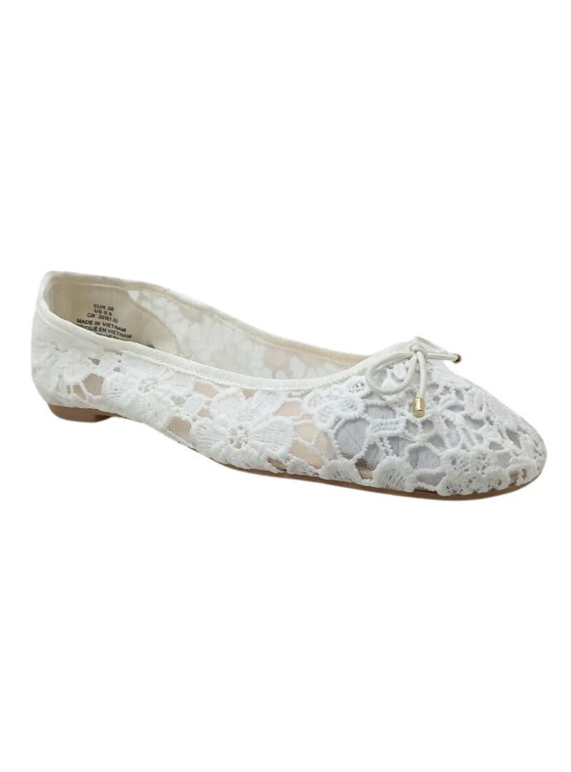 FLORAL LACE BALLET PUMP